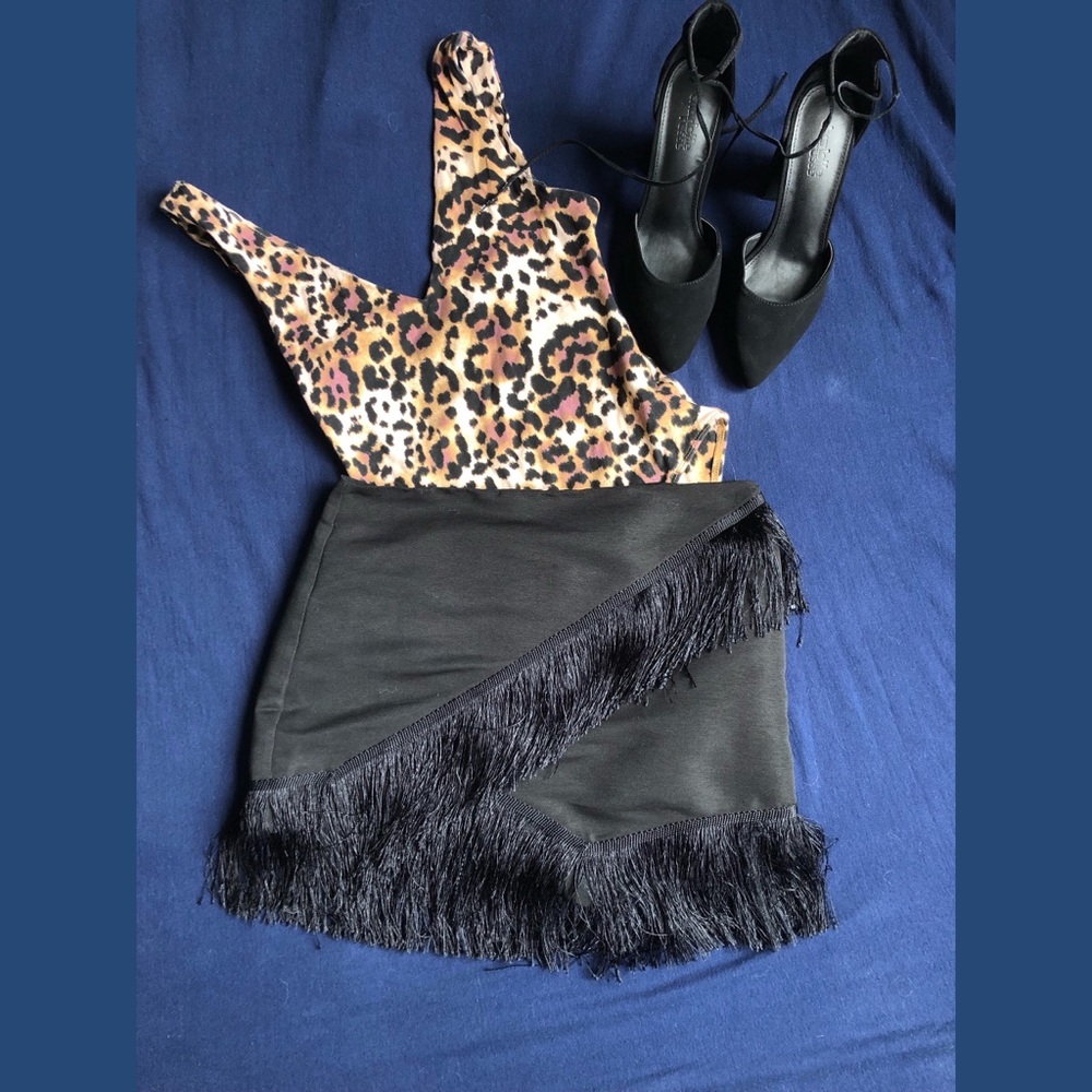SKIRT ONLY - Picture 1 of 1